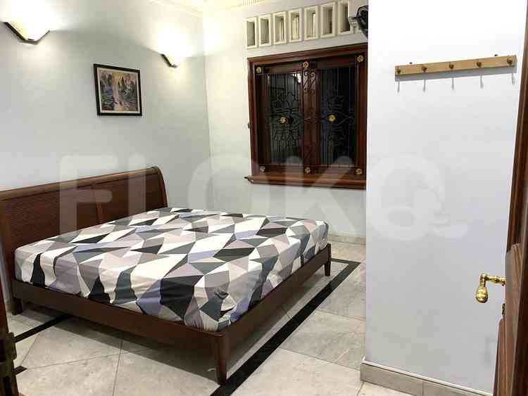 Disewakan Rumah 4 BR, Luas 300 m2 di Menteng, Menteng 13