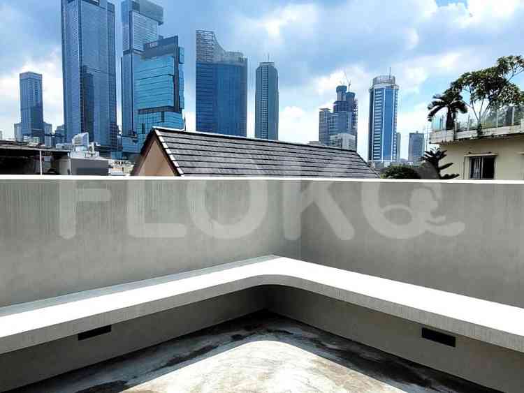 Disewakan Rumah 3 BR, Luas 230 m2 di Menteng Atas, Menteng 18