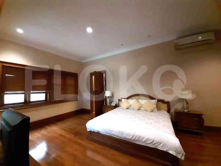 Disewakan Rumah 4 BR, Luas 700 m2 di Jl. Situbondo, Menteng 8