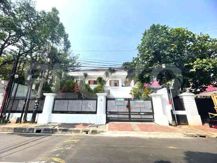 Disewakan Rumah 5 BR, Luas 800 m2 di Jl. Ki Mangunsarkoro, Menteng 5