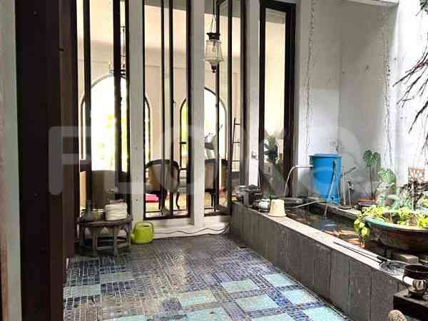 Disewakan Rumah 4 BR, Luas 400 m2 di Jl. Ki Mangunkarsoro, Menteng 1