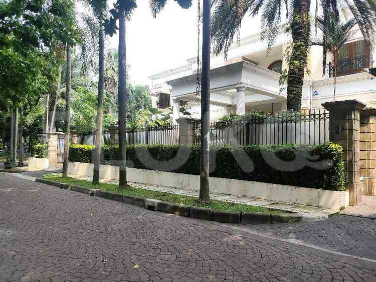 Dijual Rumah 5 BR, Luas 950 m2 di Jl. Kertosono, Menteng 9