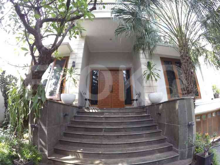 Dijual Rumah 8 BR, Luas 1200 m2 di Jl. Ki Mangunsarkoro, Menteng 1