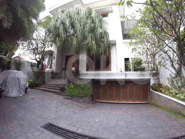 1200 sqm, 8 BR house for sale in Jl. Ki Mangunsarkoro, Menteng 6