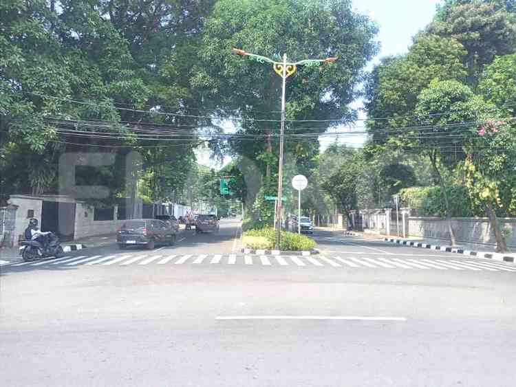 600 sqm, 7 BR house for sale in Jl. Teuku Umar, Menteng 2