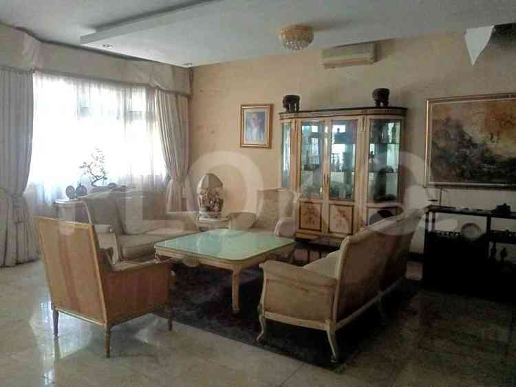 600 sqm, 7 BR house for sale in Jl. Teuku Umar, Menteng 5