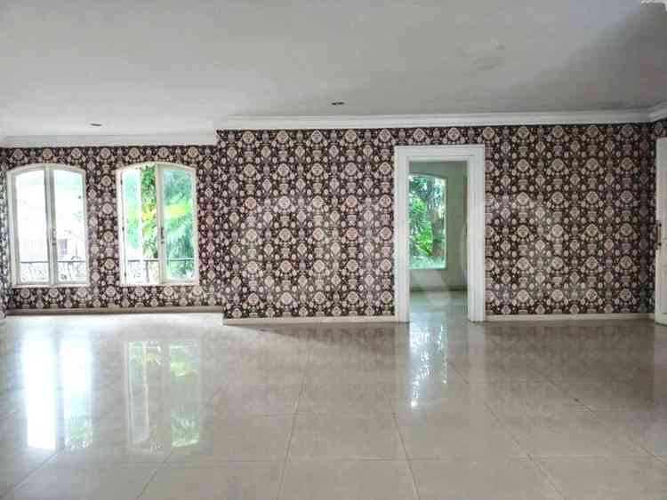 Dijual Rumah 8 BR, Luas 640 m2 di Jl. Menteng Raya, Menteng 4