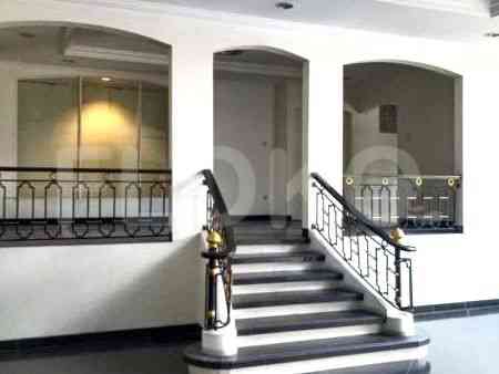 Dijual Rumah 8 BR, Luas 640 m2 di Jl. Menteng Raya, Menteng 2