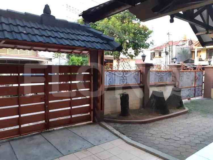 Dijual Rumah 6 BR, Luas 37 m2 di Jl. Talang, Menteng 1