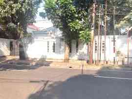 Dijual Rumah 6 BR, Luas 500 m2 di Jl. Cimahi, Menteng 8