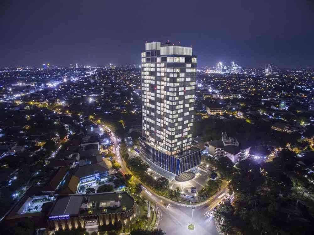 NIght View Oakwood Suites La Maison