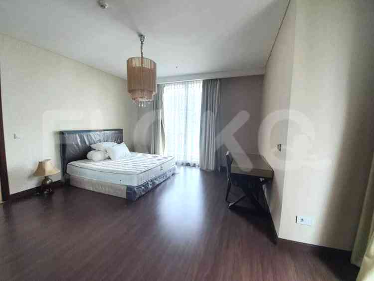 Dijual Apartemen 2 BR, Lantai 19, Luas 128 m2 di Gandaria 4