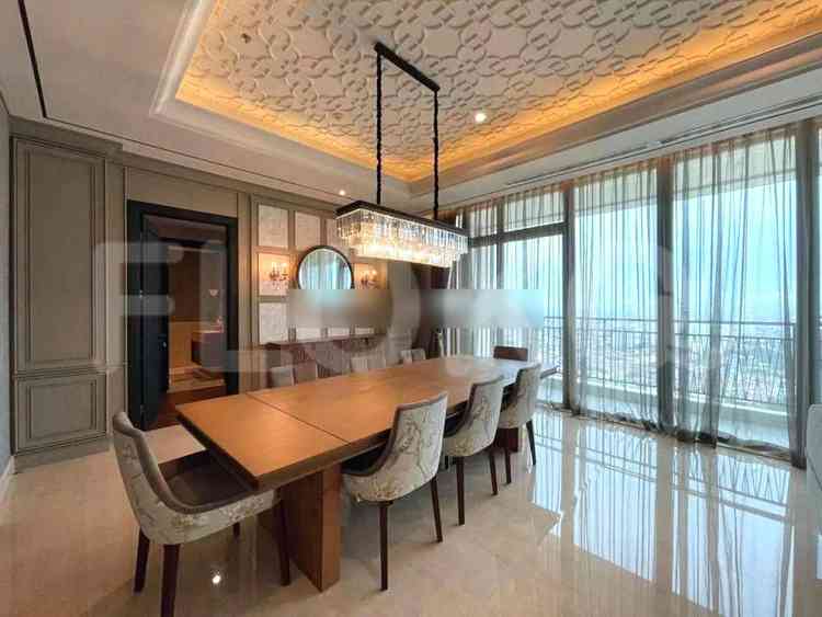 385 sqm, 22nd floor, 4 BR apartment for sale in Kebayoran Baru 7