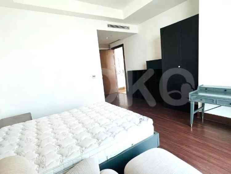 319 sqm, 15th floor, 4 BR apartment for sale in Kebayoran Baru 3