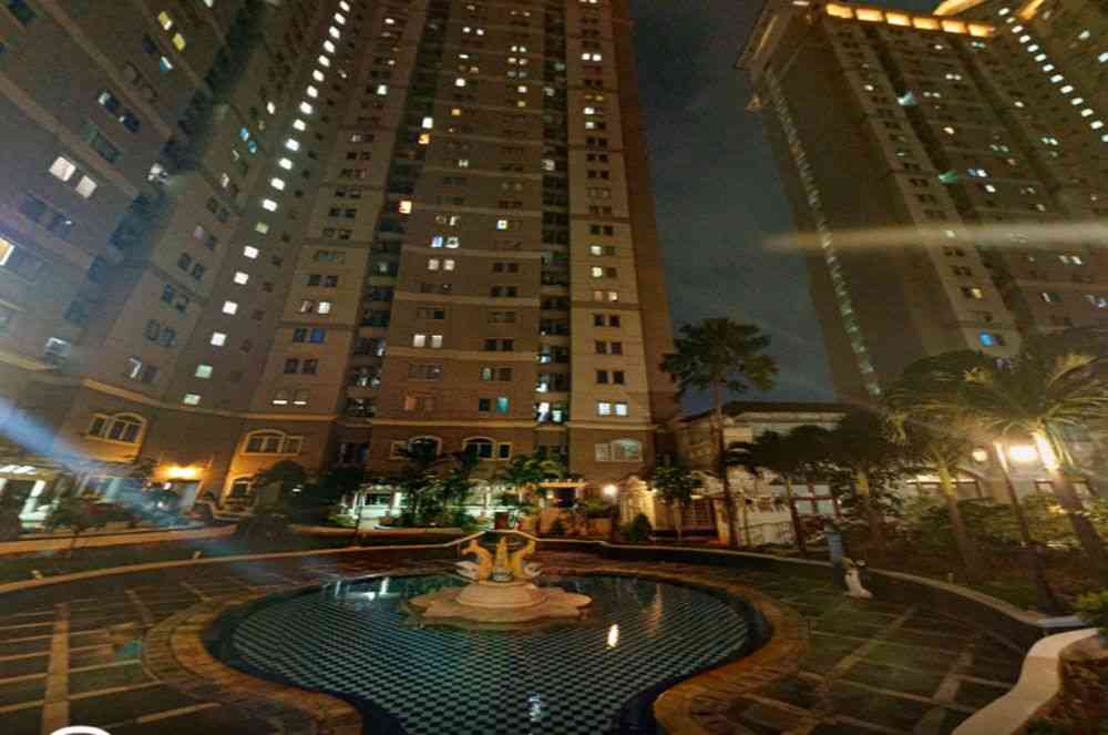 Kolam hias Mediterania Garden Residence 1