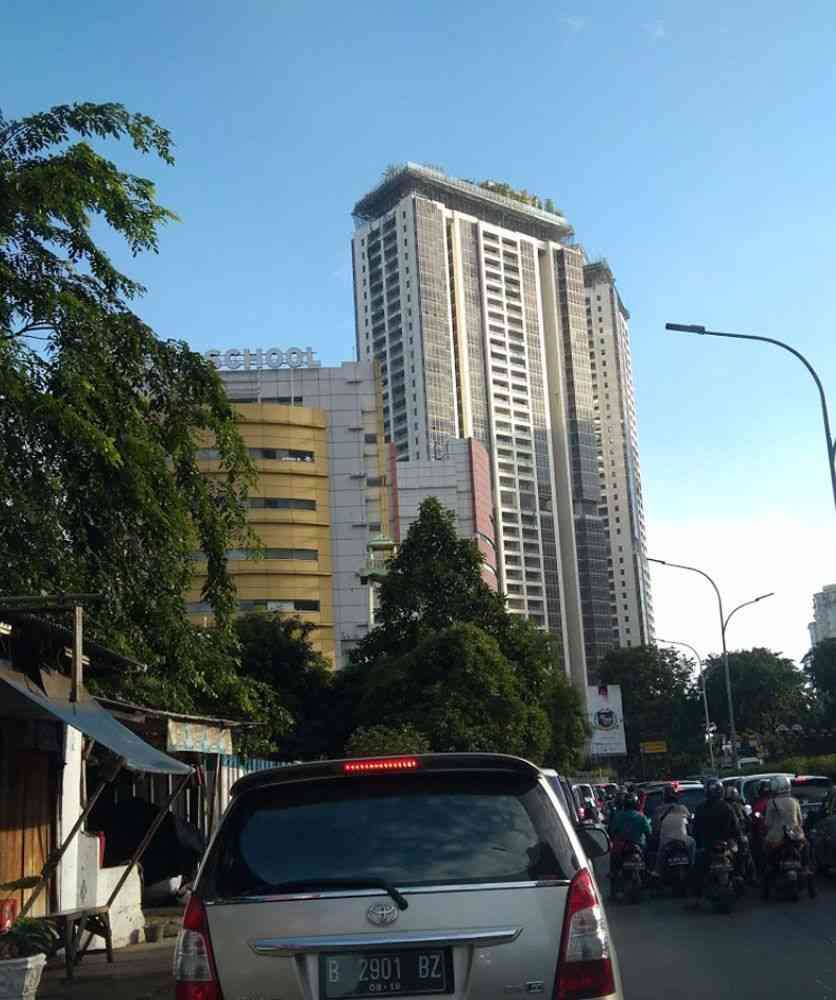 Building Pakubuwono View