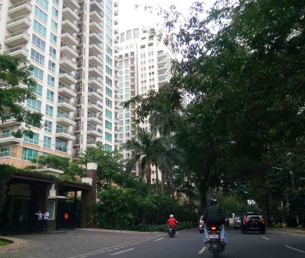 Jalan raya Pakubuwono View