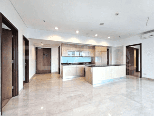 Dijual Apartemen 3 BR, Lantai 4, Luas 155 m2 di Kuningan 5