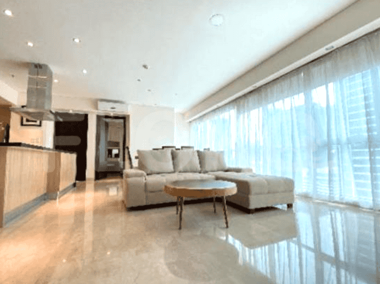 Dijual Apartemen 3 BR, Lantai 12, Luas 135 m2 di Kuningan 1