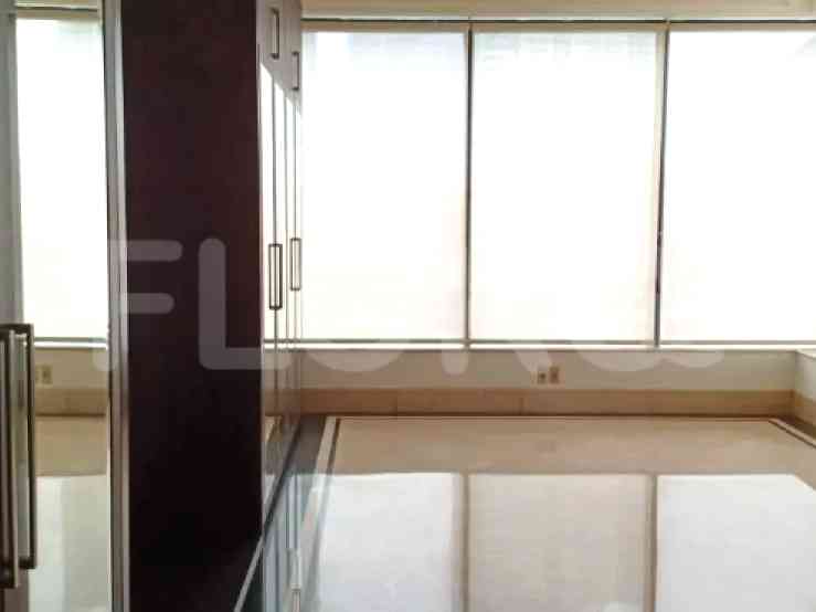 323 sqm, 1st floor, 3 BR apartment for sale in Setiabudi 6