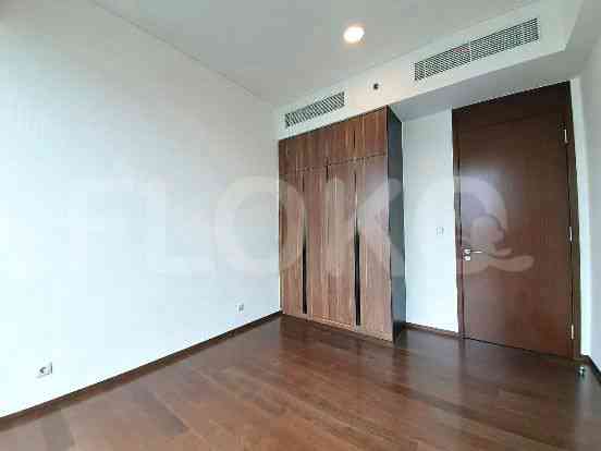 Dijual Apartemen 2 BR, Lantai 18, Luas 131 m2 di Sudirman 3