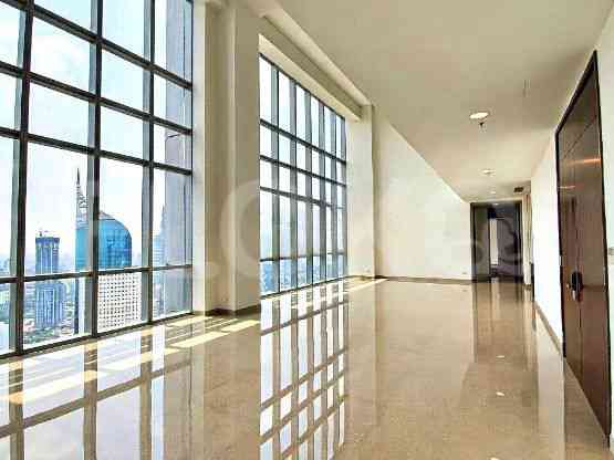 Dijual Apartemen 5 BR, Lantai 25, Luas 898 m2 di Sudirman 2