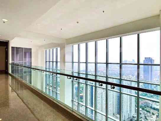 Dijual Apartemen 5 BR, Lantai 25, Luas 898 m2 di Sudirman 8