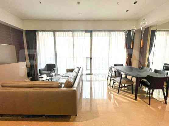 Dijual Apartemen 3 BR, Lantai 8, Luas 217 m2 di Sudirman 7