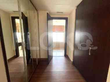 Dijual Apartemen 2 BR, Lantai 18, Luas 153 m2 di Gandaria 5