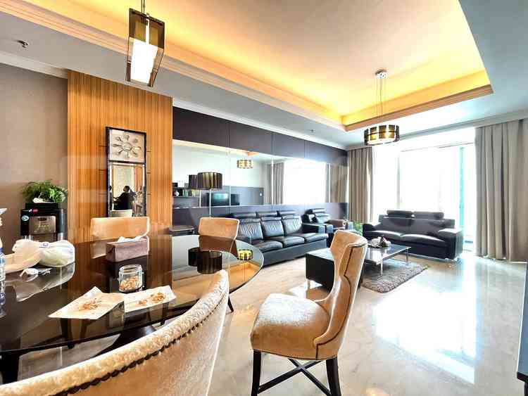 Dijual Apartemen 2 BR, Lantai 40, Luas 157 m2 di Menteng 6