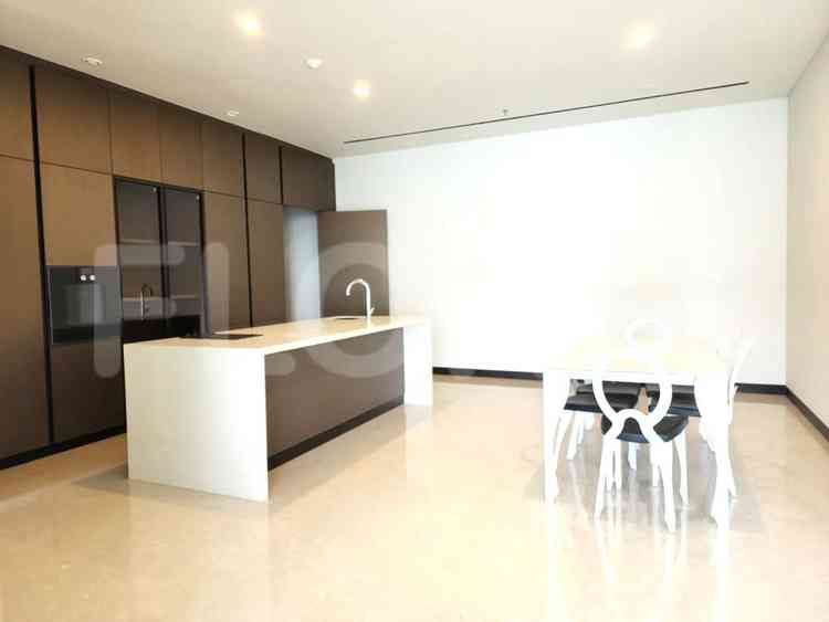 Dijual Apartemen 3 BR, Lantai 10, Luas 260 m2 di Kebon Sirih 8