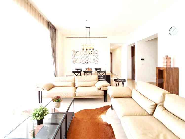 Dijual Apartemen 2 BR, Lantai 10, Luas 148 m2 di Gandaria 5