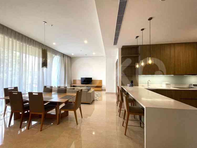 Dijual Apartemen 2 BR, Lantai 15, Luas 148 m2 di Gandaria 12