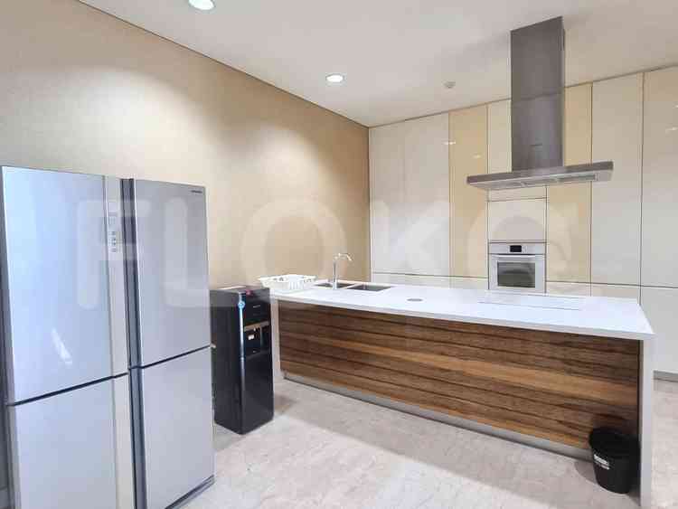 Dijual Apartemen 3 BR, Lantai 30, Luas 165 m2 di Gandaria 7