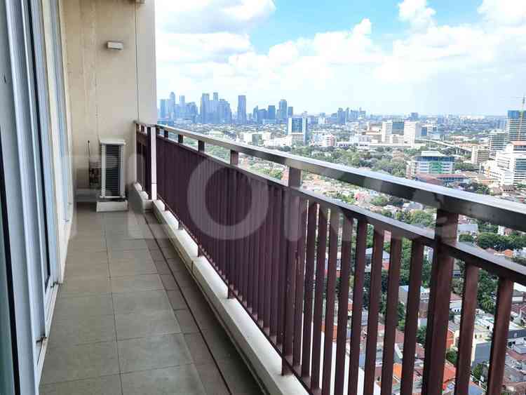 Dijual Apartemen 3 BR, Lantai 30, Luas 165 m2 di Gandaria 4