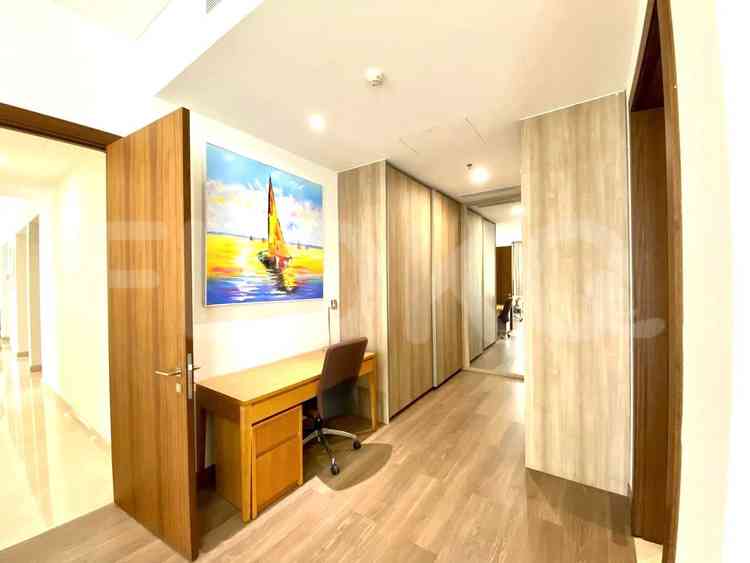 Dijual Apartemen 2 BR, Lantai 22, Luas 148 m2 di Gandaria 4