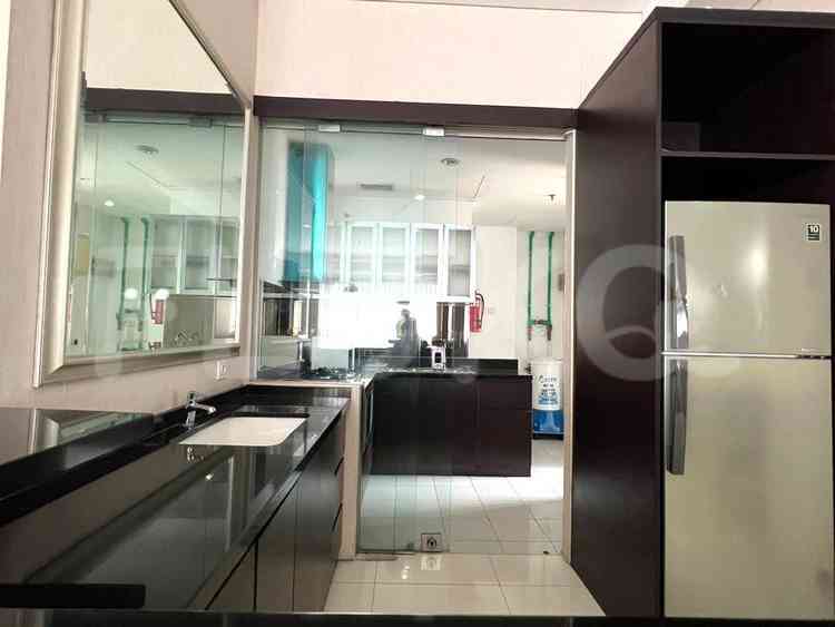 Dijual Apartemen 3 BR, Lantai 9, Luas 138 m2 di Kebayoran Lama 5