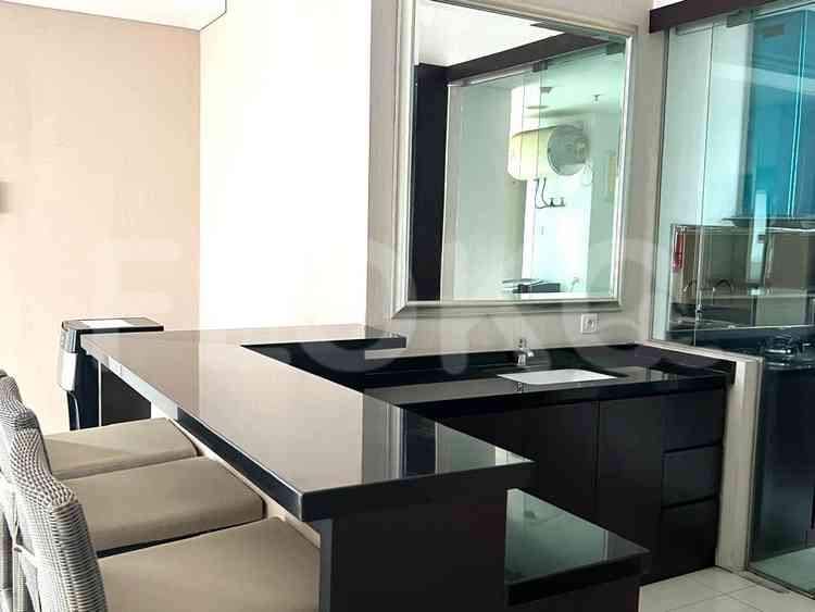 Dijual Apartemen 3 BR, Lantai 9, Luas 138 m2 di Kebayoran Lama 6