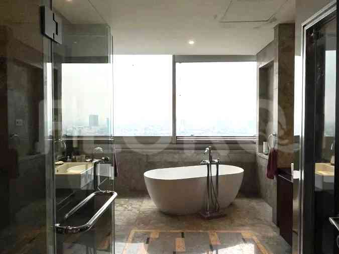 320 sqm, 1st floor, 4 BR apartment for sale in SCBD 7