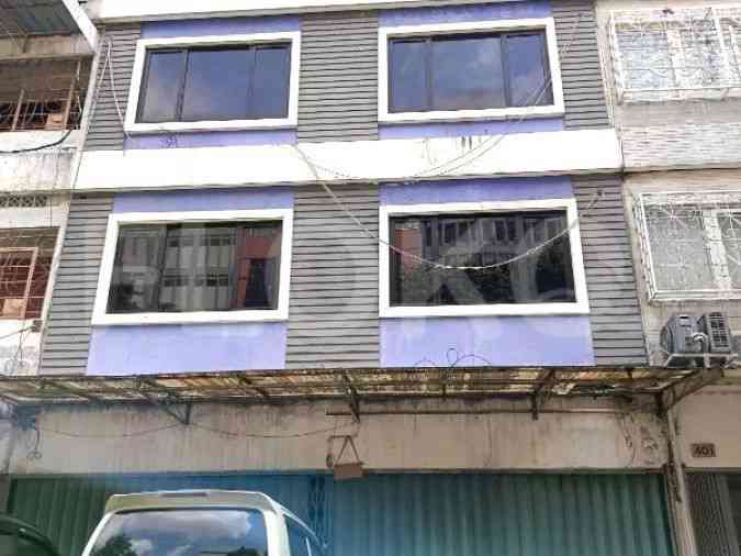 112 sqm, shophouse for sale in Krekot, Pasar Baru 2