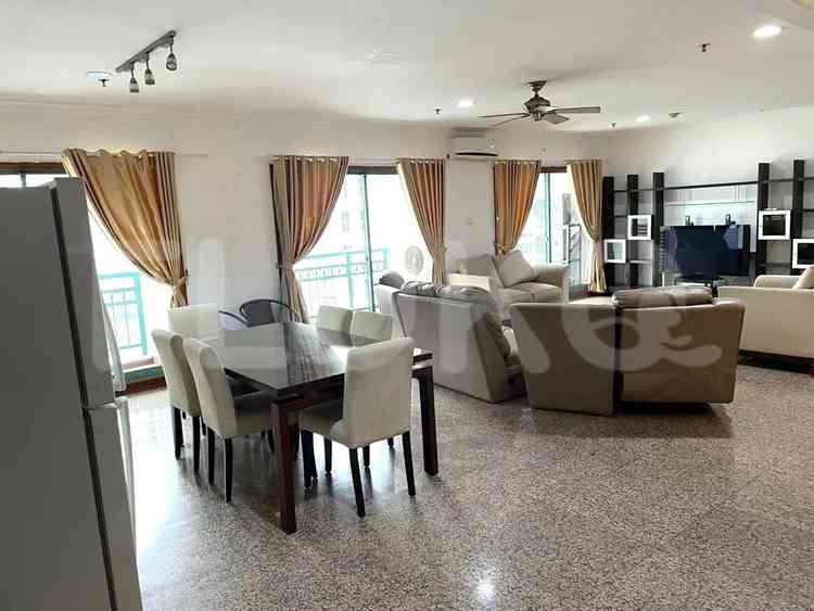 Dijual Apartemen 4 BR, Lantai 22, Luas 222 m2 di Karet Tengsin 1