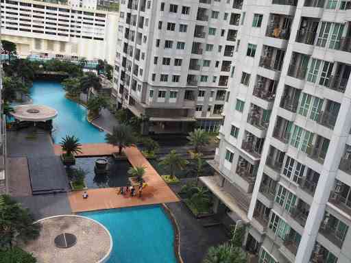 Kolam renang thamrin residence apartemen