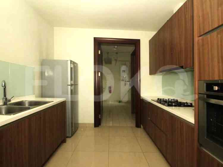 Dijual Apartemen 3 BR, Lantai 20, Luas 153 m2 di Gandaria 8