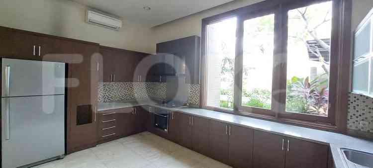 Disewakan Rumah 5 BR, Luas 650 m2 di Jl. Gaharu V, Cilandak 19