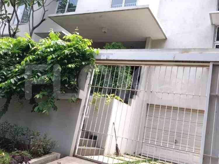 400 sqm, 4 BR house for rent in Jl. Jaya Mandala, Mega Kuningan 9