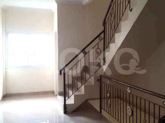 147 sqm, shophouse for sale in Pesanggrahan, Bintaro 2