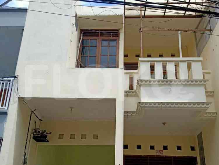 120 sqm, 4 BR house for rent in Rawasari, Cempaka Putih 1