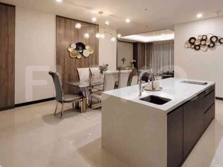 Dijual Apartemen 3 BR, Lantai 20, Luas 260 m2 di Kebon Sirih 3