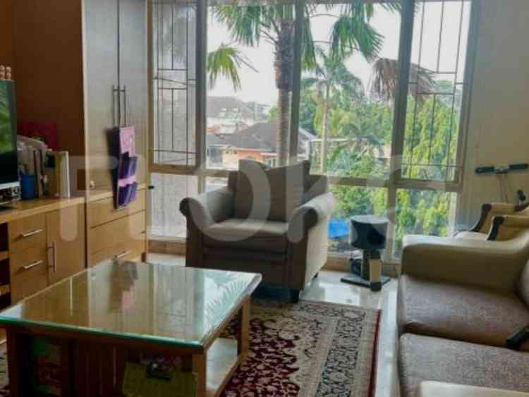 Dijual Apartemen 2 BR, Lantai 2, Luas 92 m2 di Kebayoran Lama 1