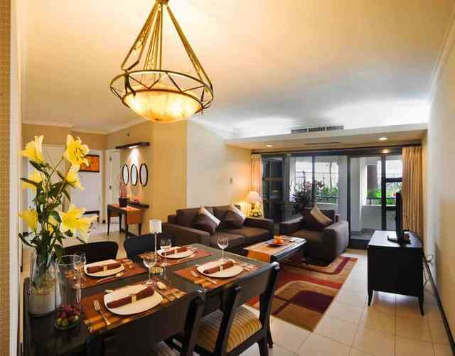 Sewa Apartemen Grand Tropic Suites Apartment